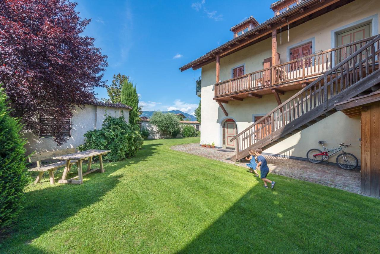 Gloegglhof Apartment Апиано сула Страда дел Вино Екстериор снимка